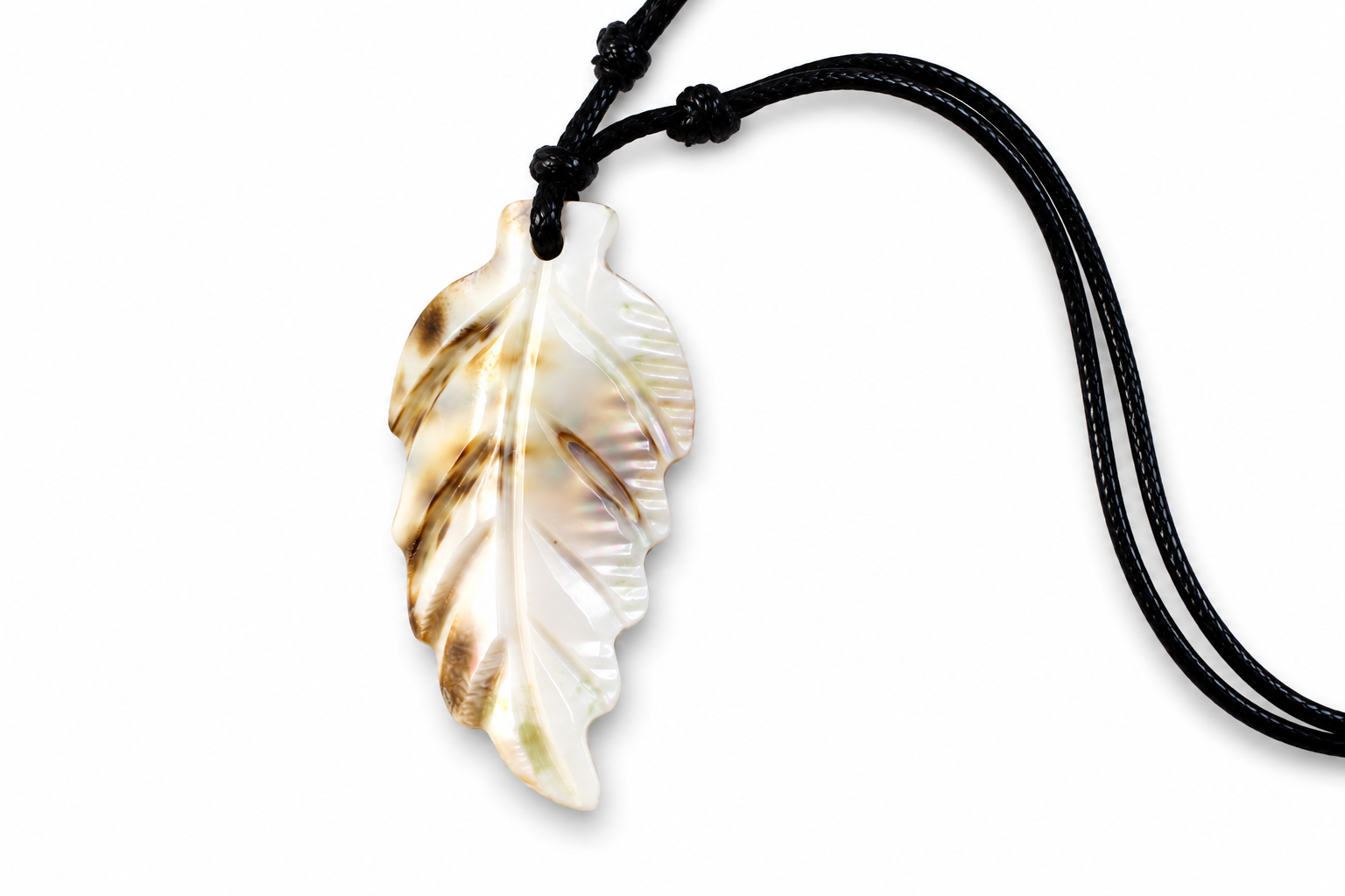 NECKLACE COWRY LEAF