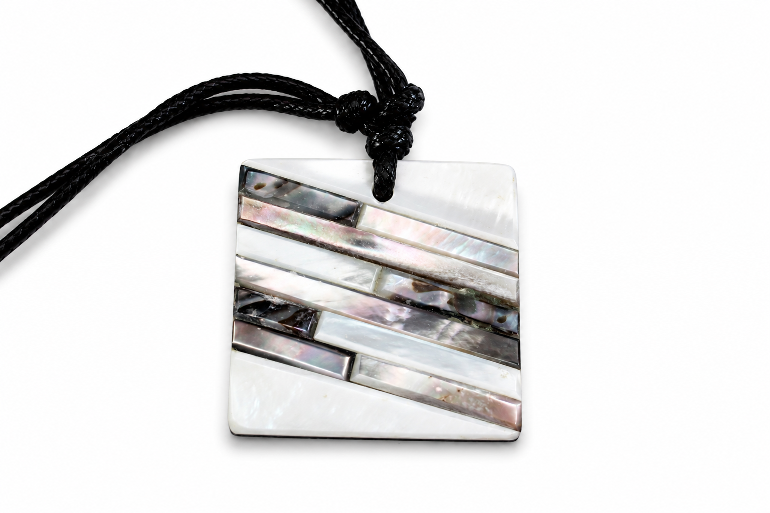 NECKLACE MIXED SHELL EMBOSE