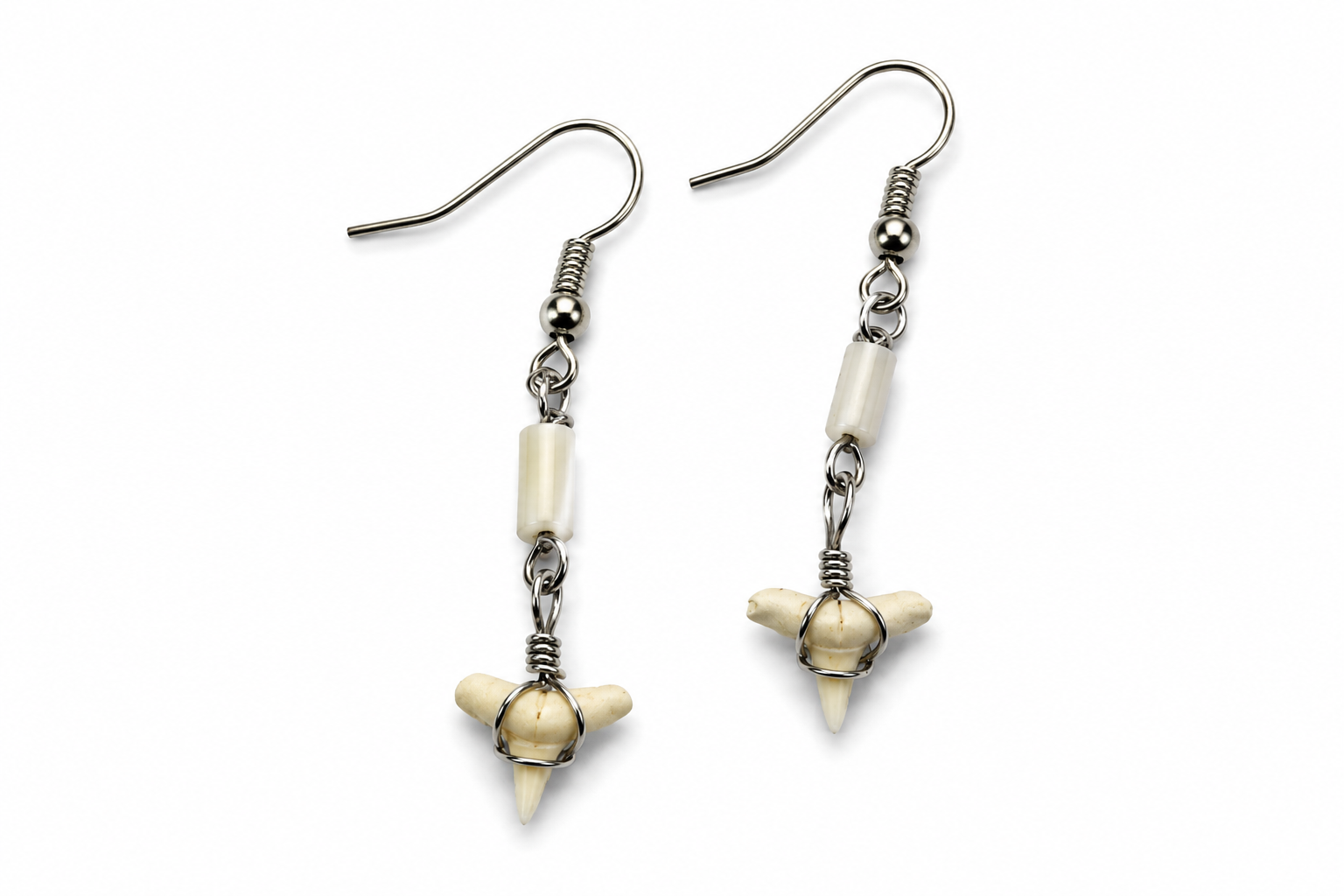 EARING TUSK HOOK