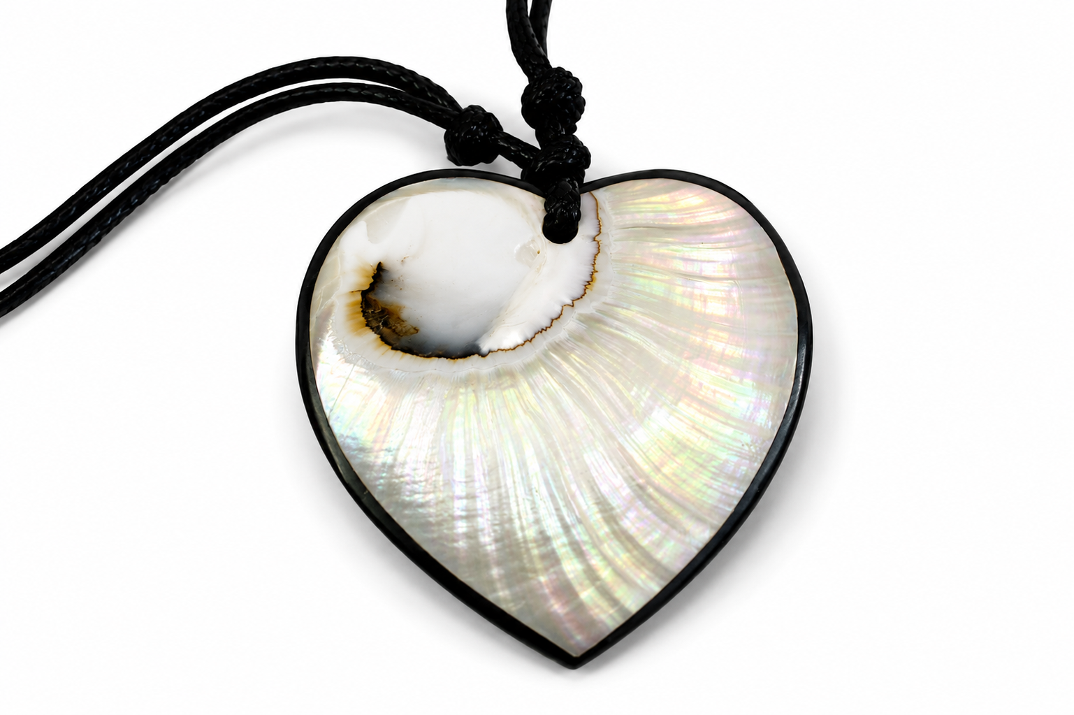NECKLACE TEYE PENDANT